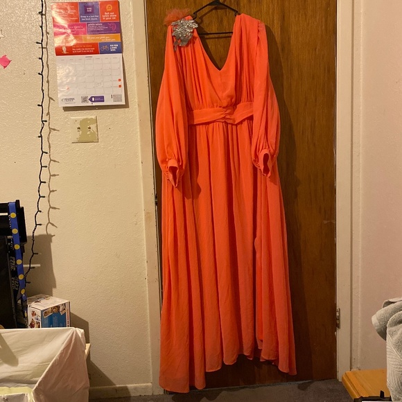 Dresses & Skirts - Dusty Pink Plus sized Dress